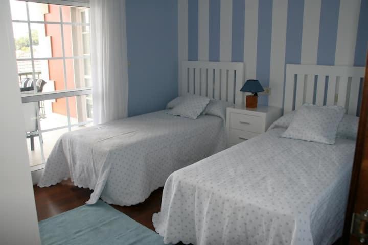 Apartamento Soaxe Marín Esterno foto